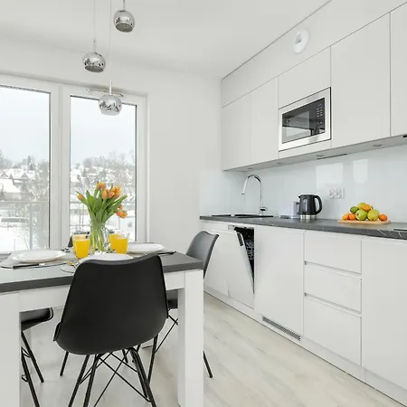 Comfortable In The Centre Of With Parking, & Gym By Renters *