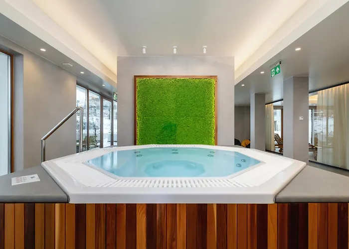 Comfortable In The Centre Of With Parking, & Gym By Renters