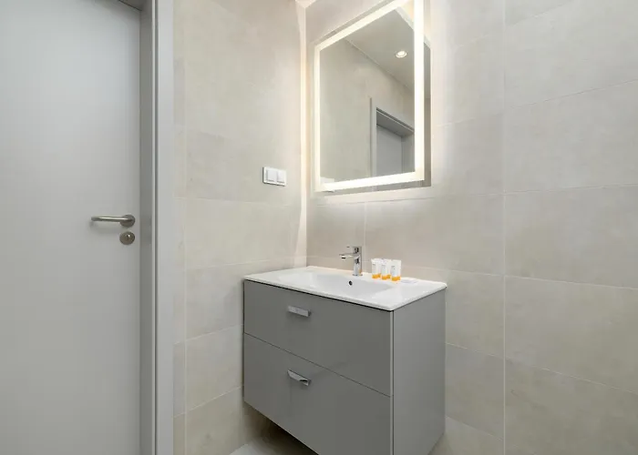 Apartman Comfortable In The Centre Of With Parking, & Gym By Renters